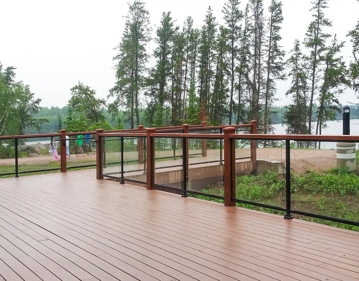 Myrtle Beach Aluminum Railing with Glass