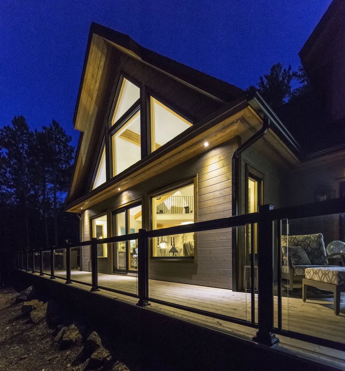 Myrtle Beach Aluminum Railing with Glass