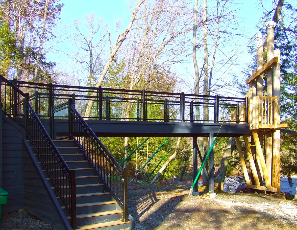 Myrtle Beach Aluminum Railing with Glass